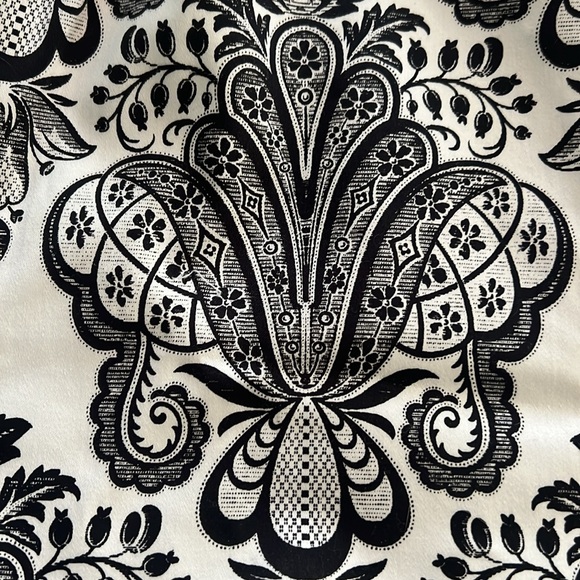 White House black market size 6 bustier - Picture 7 of 9